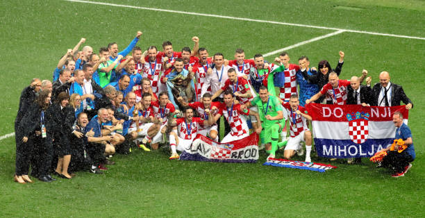 手都未能跨 手都未能跨